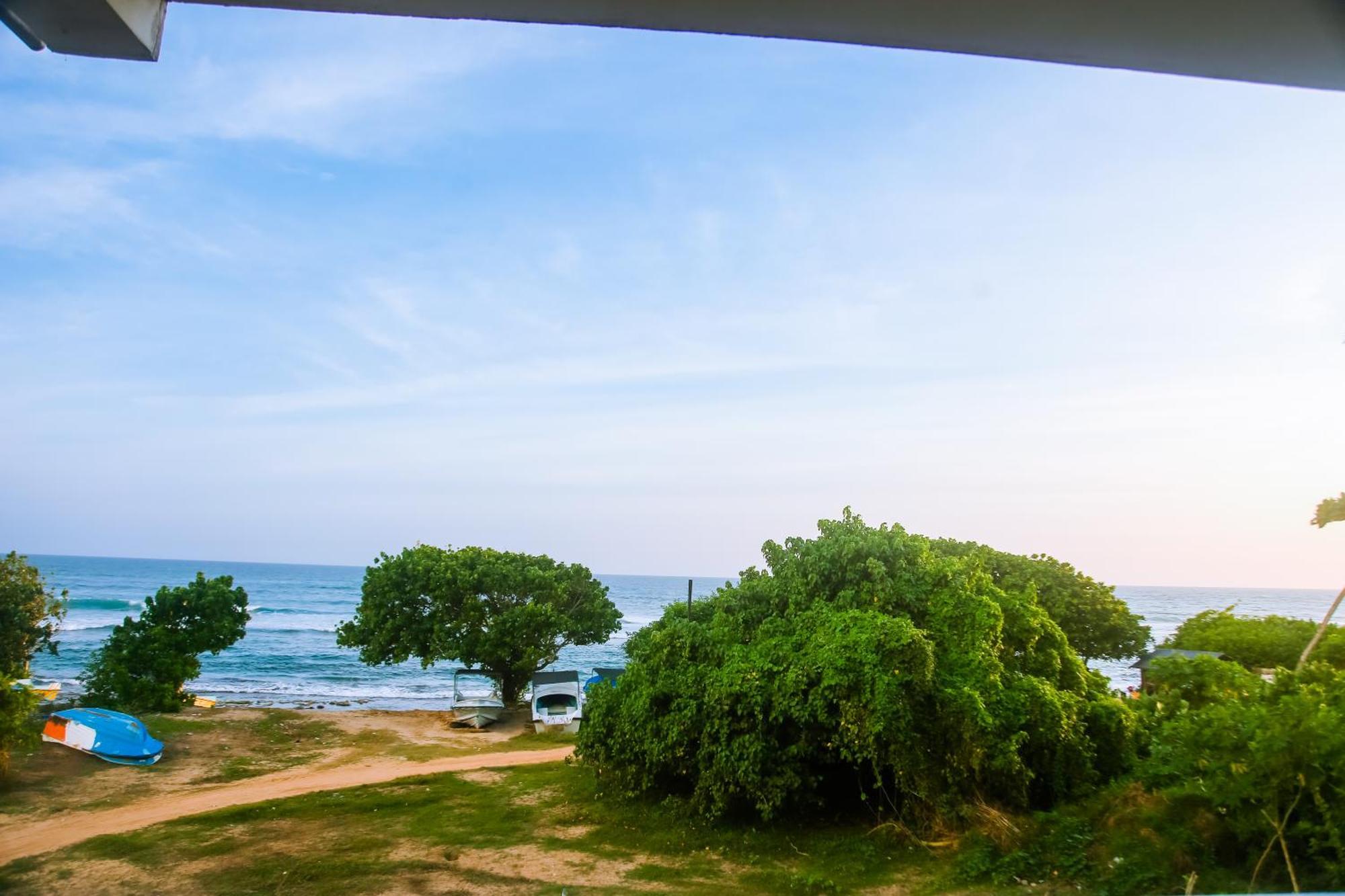 Готель Mirissa Turtle Point Guest Екстер'єр фото